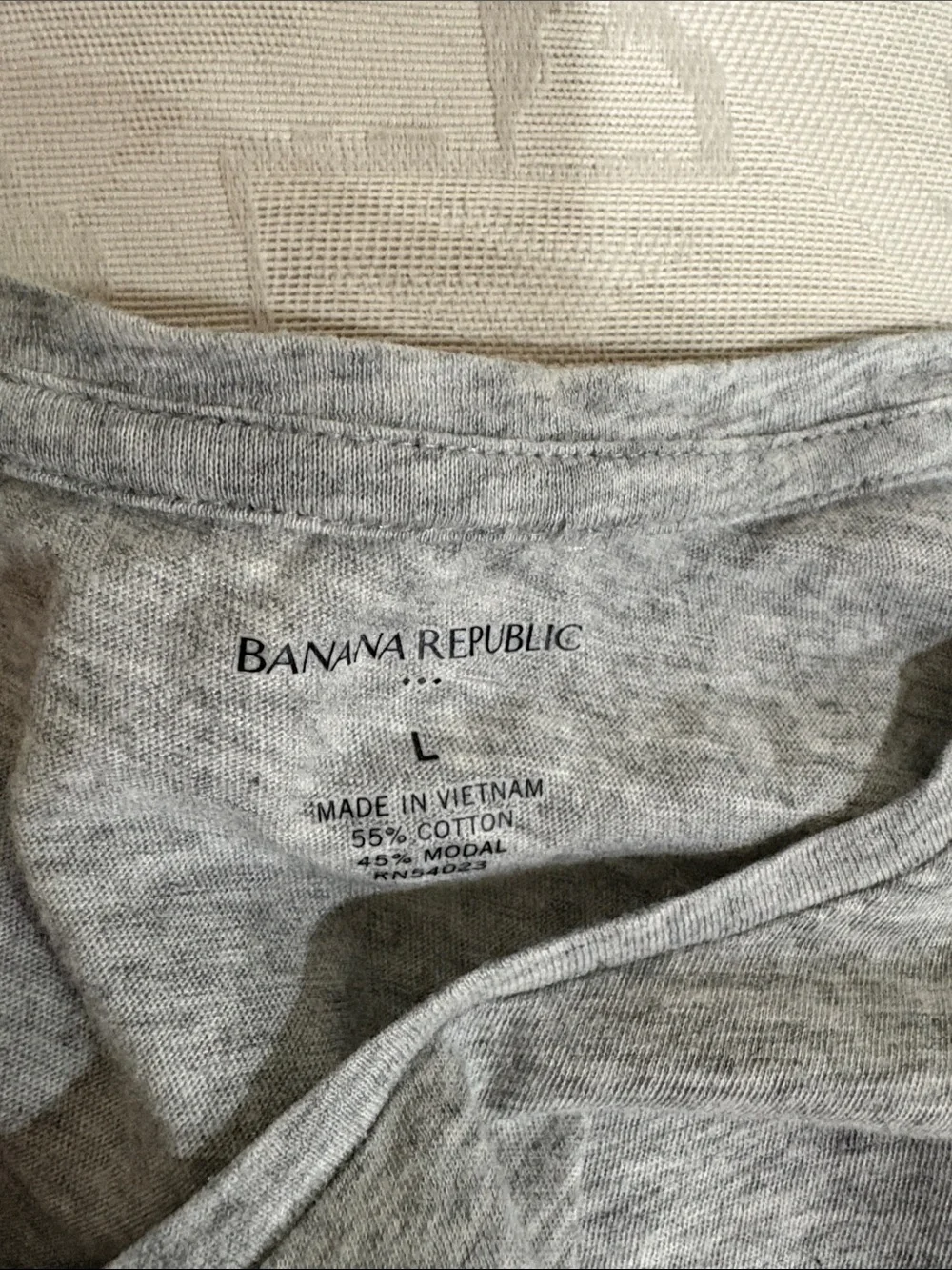 Banana Republic Grey Cat Face Graphic Tee super soft women’s Large